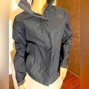 🚚MOVING SALE 📦 NorthFace Dryvent Jacket
